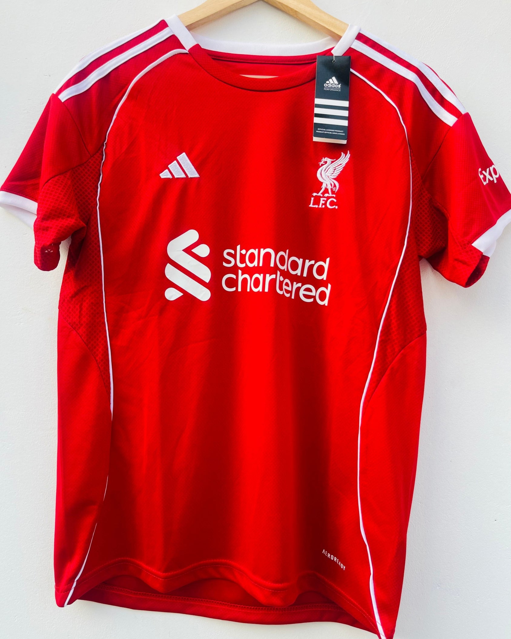 𝐋𝐢𝐯𝐞𝐫𝐩𝐨𝐨𝐥 𝟐𝟓-𝟐𝟔 𝐇𝐨𝐦𝐞 𝐊𝐢𝐭 – 𝐏𝐫𝐞𝐦𝐢𝐮𝐦 𝐄𝐦𝐛𝐫𝐨𝐢𝐝𝐞𝐫𝐲